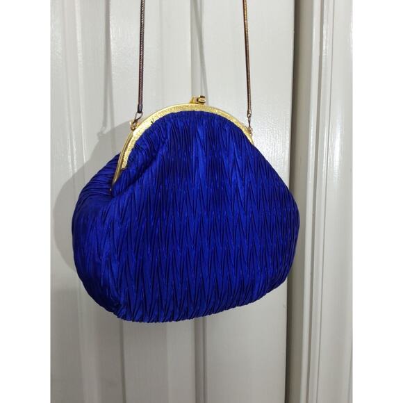 Ladies Saphire Blue pleated satin evening bag with gold chain NWT READ - Picture 2 of 7